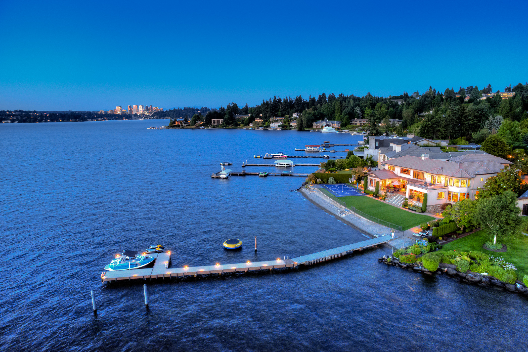 Estate On Faben PointMercer Island Dustin Keeth